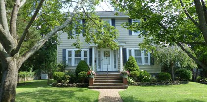 22 Kingsland Place, Babylon
