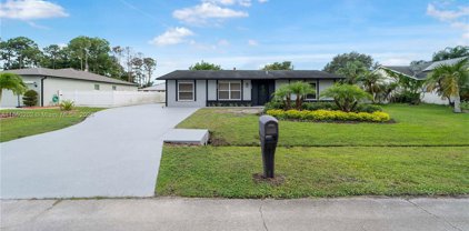 466 Sw Prado Ave, Port St. Lucie