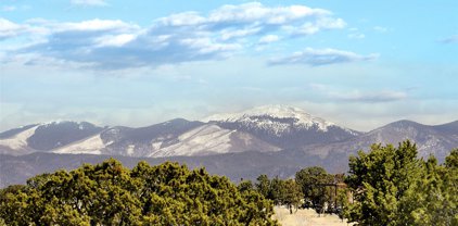 8 Via Palomita, Lot 18, Santa Fe