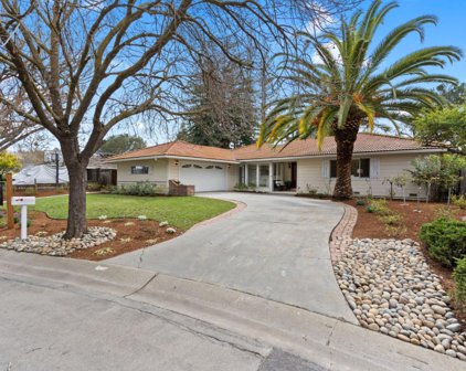 1560 Wakefield TER, Los Altos