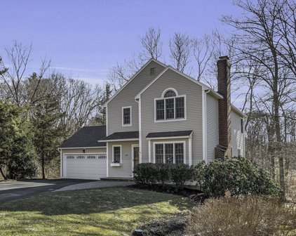 197 Hickory Hill Rd, North Andover