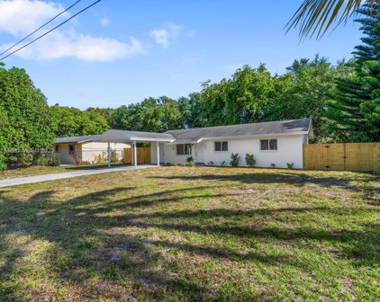 611 Davis Rd, Delray Beach