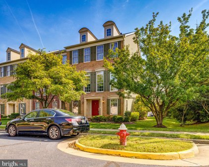 25811 Turlough Ter, Chantilly