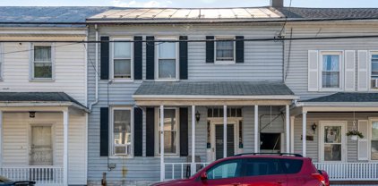 34 S York St, Etters