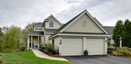 107 Carriage Hill Circle Unit 107, Southborough