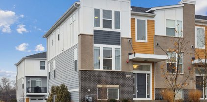 3S570 Everton Drive, Warrenville