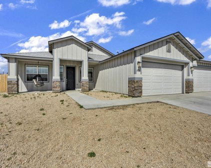 101 Mountain View Dr., Fernley