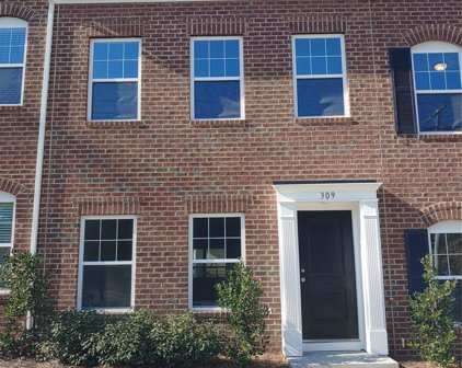 309 N Academy  Street, Lincolnton
