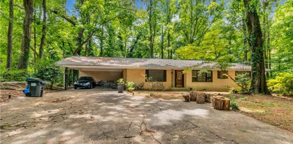 2700 Piney Wood Drive, East Point