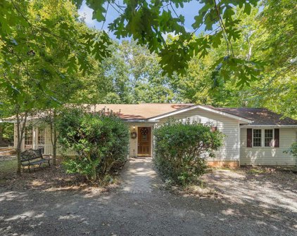 875 Jefferson Dr, Palmyra
