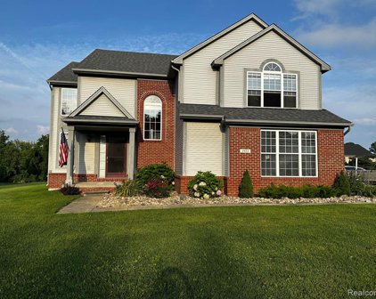 1933 MARGIE, White Lake Twp