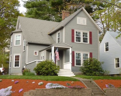 874 Pleasant St, Worcester