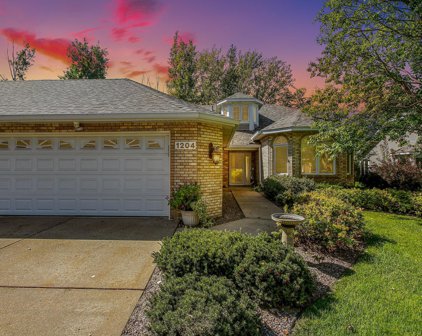 1204 Silverthorn Court, Shoreview
