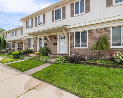 39721 Manor, Harrison Twp