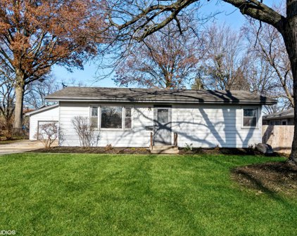 309 Hillside Place, North Aurora