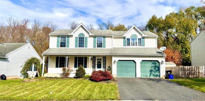 4525 Prestwick Dr, Reading