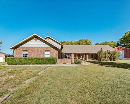 13276 Bethel Blacktop Road, Farmington