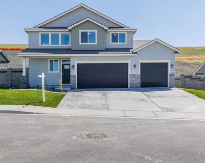 1046 Waylon Dr, West Richland