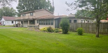516 N Broadway Street, Sweetser