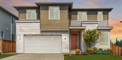 13416 Little Bear Creek Place, Woodinville