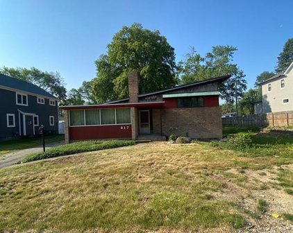817 MAGNOLIA, Royal Oak