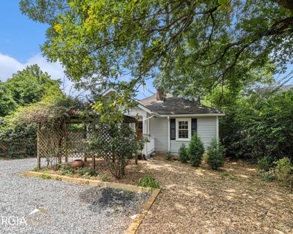 1368 Windsor Parkway NE, Brookhaven