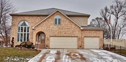 221 Leslie Lane, Bloomingdale