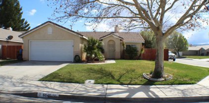 6046 W Avenue J4, Lancaster