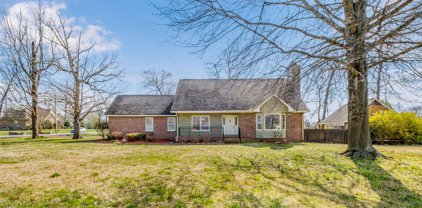 400 Eagle Trl, Springfield