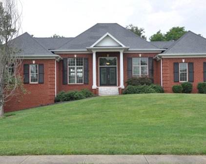 1024 Windsor Dr, Shelbyville