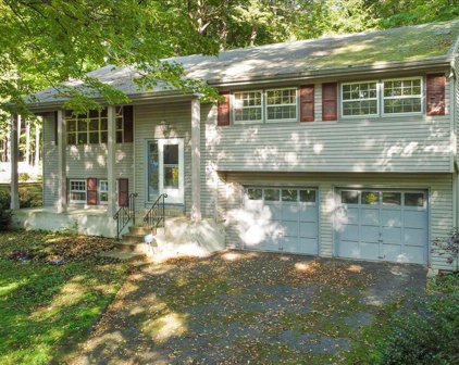 5 Loughberry Road, Saratoga Springs