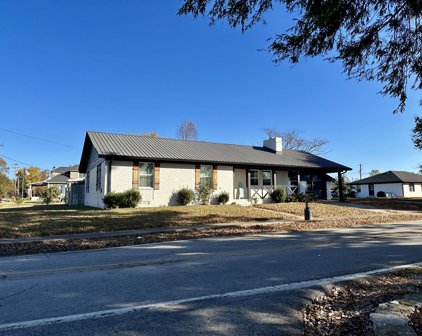 102 N Park St, Cornersville