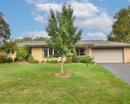 5786 West Silverleaf Lane, Brown Deer