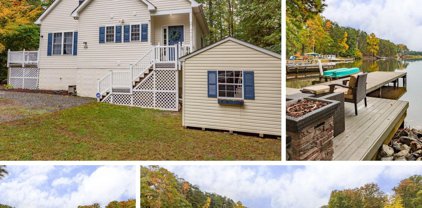 734 Lake Caroline Dr, Ruther Glen