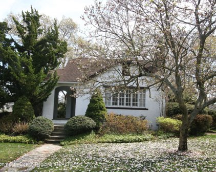 1141 Oak Road, Manasquan