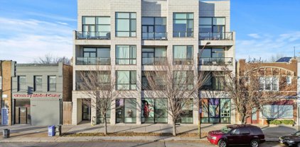 2550 W Fullerton Avenue Unit #3E, Chicago