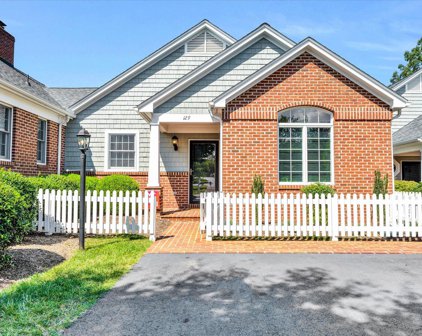 129 Village Green  Dr Unit #9, Penhook