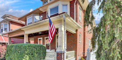 225 S 3rd Ave, Reading