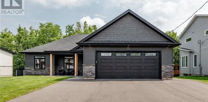 127 Salengro, Moncton