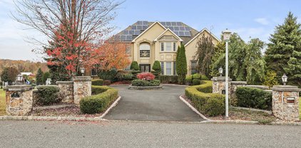 57 Moore Road, Marlboro