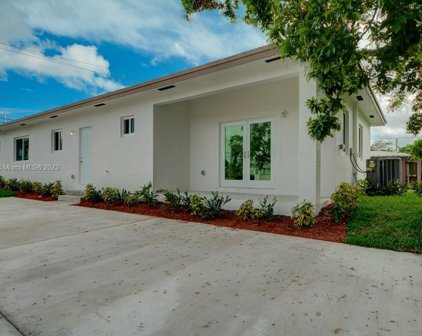 312 Phippen Waiters Rd, Dania Beach