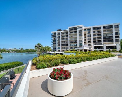 8 Belleview Boulevard Unit 704, Clearwater