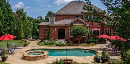 1010 Cascade Run Court, Suwanee
