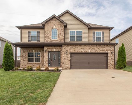1324 Winterset Dr, Clarksville