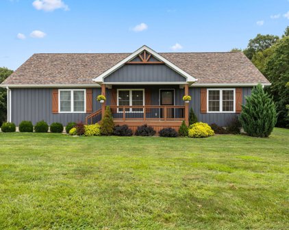 8301 N Hall Road, Monrovia