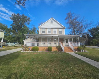 1000 W 35th Street, West Norfolk