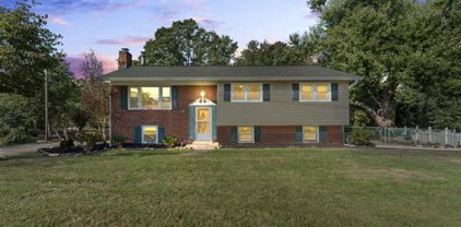 611 Truslow Rd, Fredericksburg