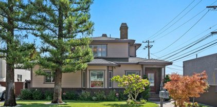 112 N 5th Ave, Monrovia