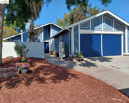 2203 Lynbrook Dr, Pittsburg