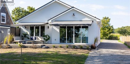 2835 LAKESHORE Road, Dunnville